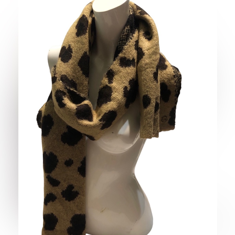 MICHAEL KORS  Scarves